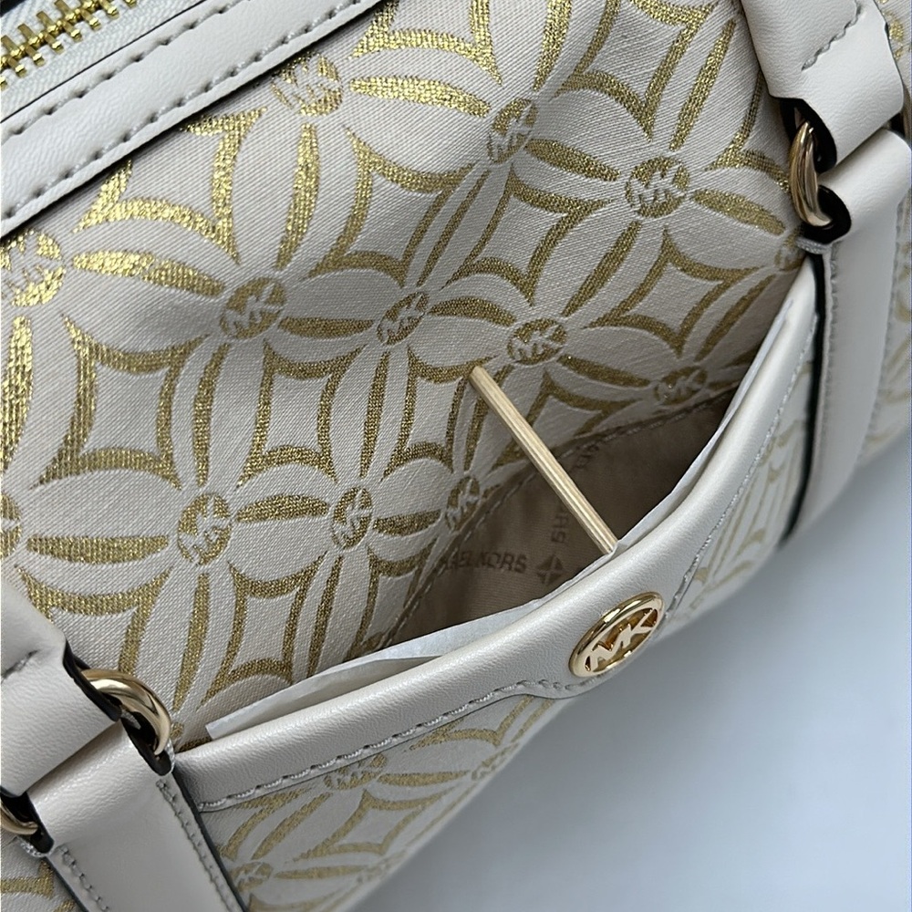 MICHAEL KORS JST TRAVEL MEDIUM DUFFLE SATCHEL CROSSBODY BAG MK Pale Gold Multi - Picture 10 of 16